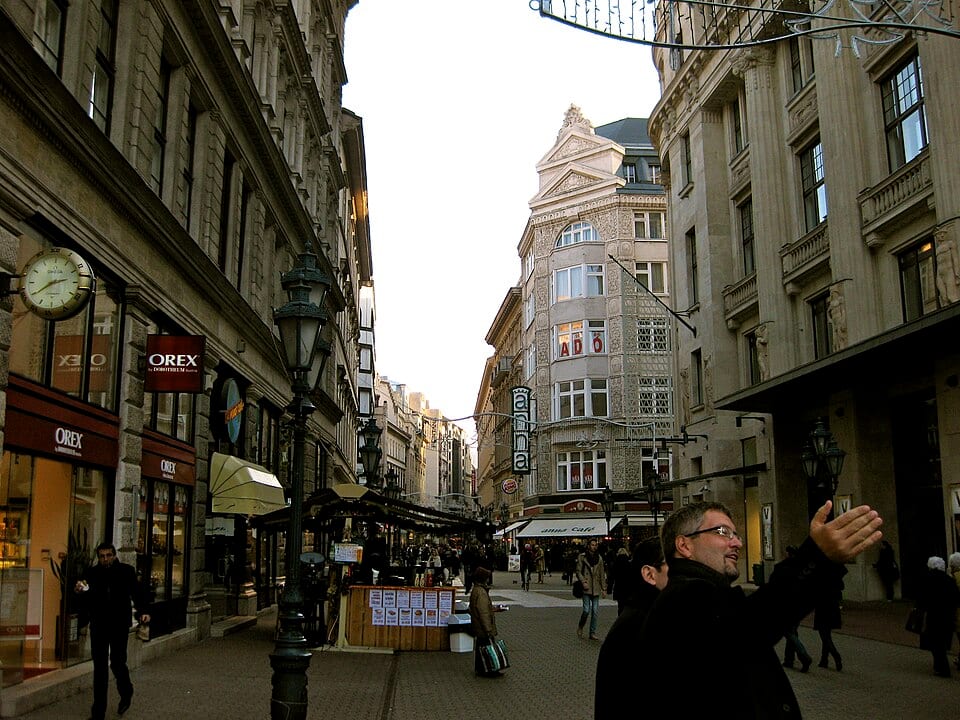 Váci-Straße (Váci utca), Budapest