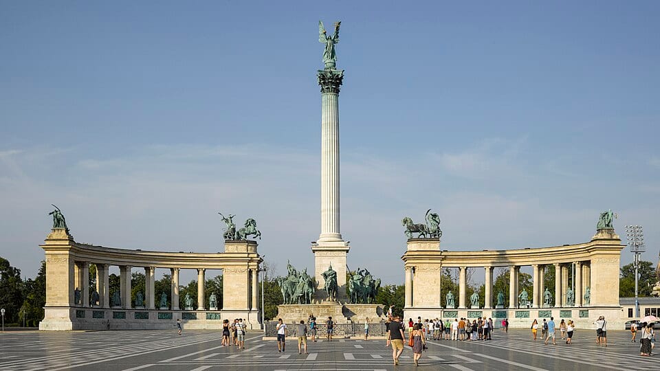 Heldenplatz (Hősök tere), Budapest