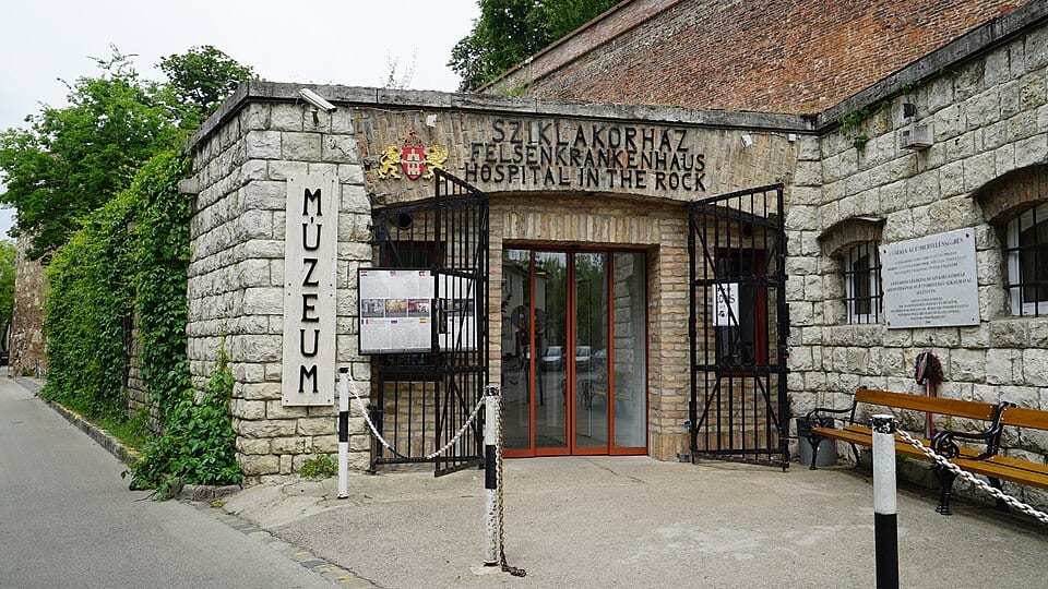 Krankenhaus im Felsen, Budapest